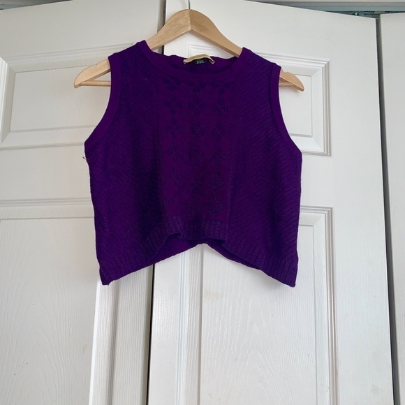 St.john crop layered top - Picture 1 of 6